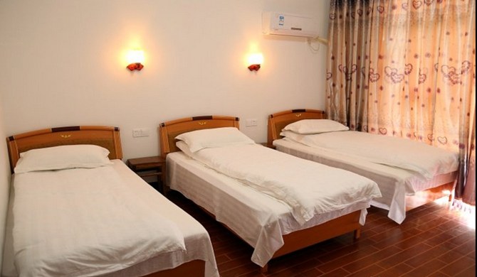 黄山歙县深渡镇酒店式公寓介绍:黄山歙县深渡徽晶农家乐四人观景房